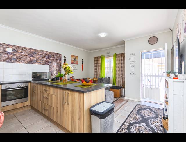 2 BEDROOM HOUSE TO LET IN RIVERGATE
